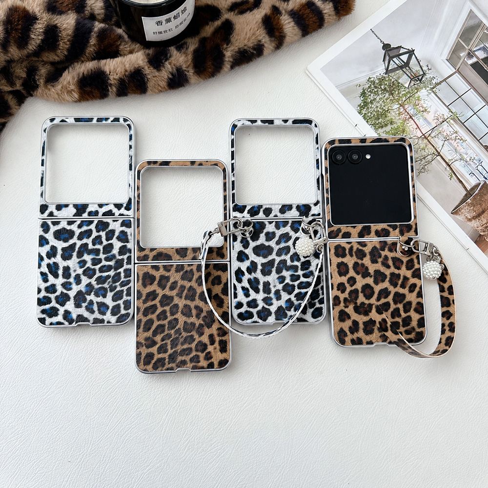 Phone Accessories Business - Casing Ponsel Lipat Motif Macan Tutul